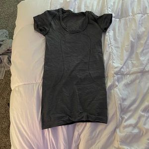 Lululemon Swiftly tech short sleeve